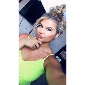 Meet your Posher, Samantha